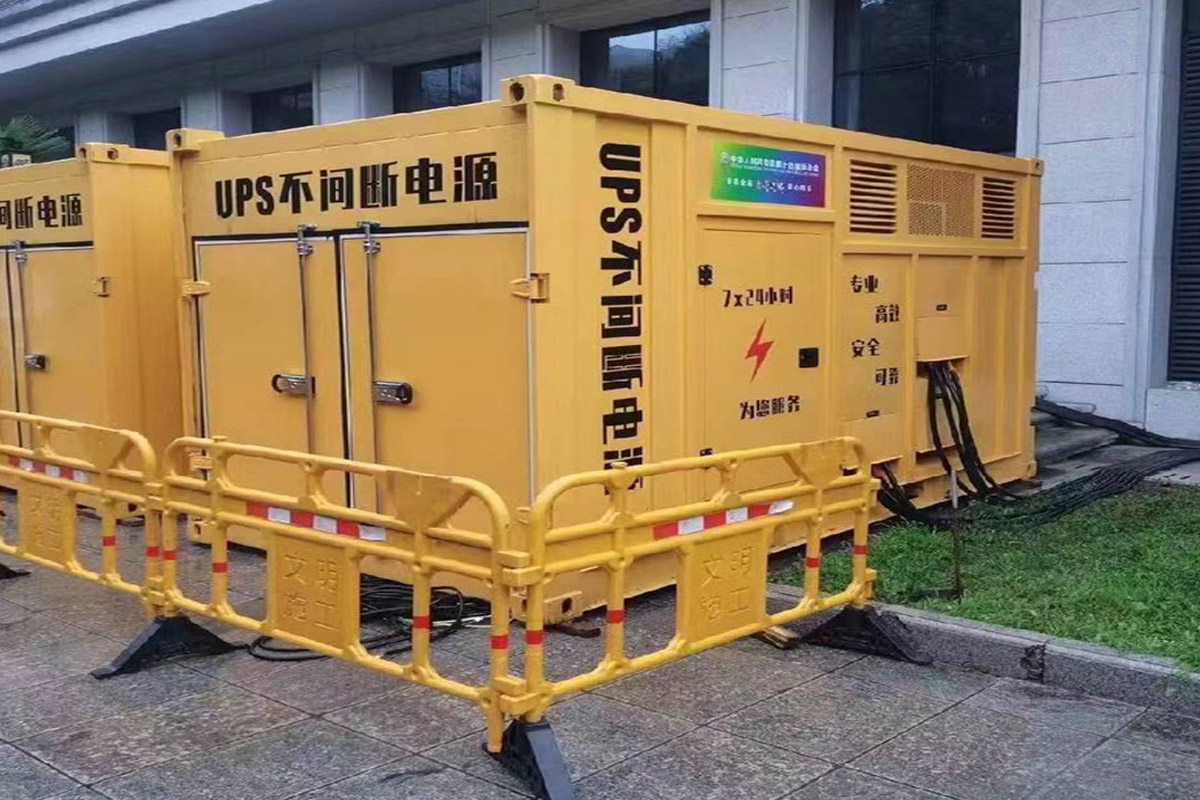 兴宁发电机租赁施工现场